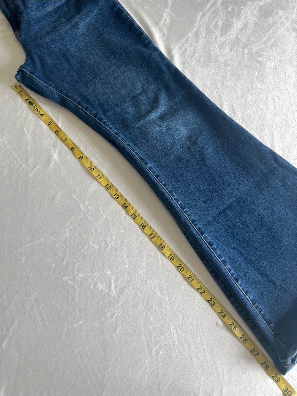 A&F Curve love ultra high rise flare 10/30s - Picture 6 of 7